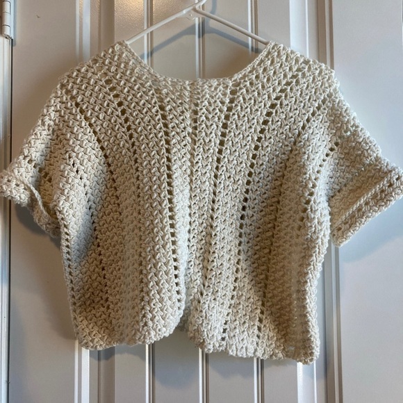 NWOT Handmade crochet crop top - Picture 2 of 3